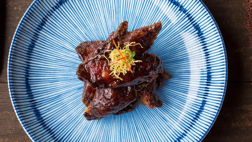 Mott 32 Singapore